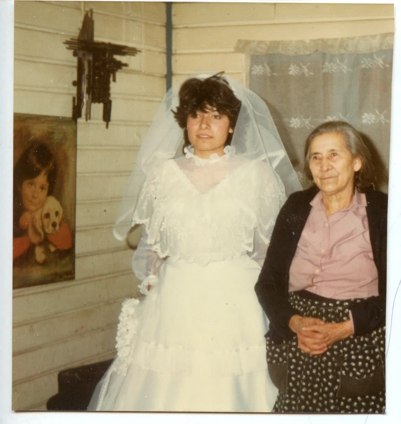 Novia con su abuela